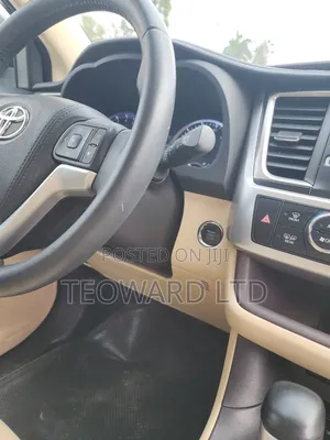Toyota Highlander XLE V6 4x4 (3.5L 6cyl 6A) 2016 Black
