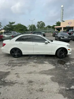 Mercedes-Benz C300 2012 White