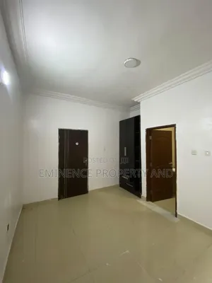 3bdrm Apartment in Chevron for rent
