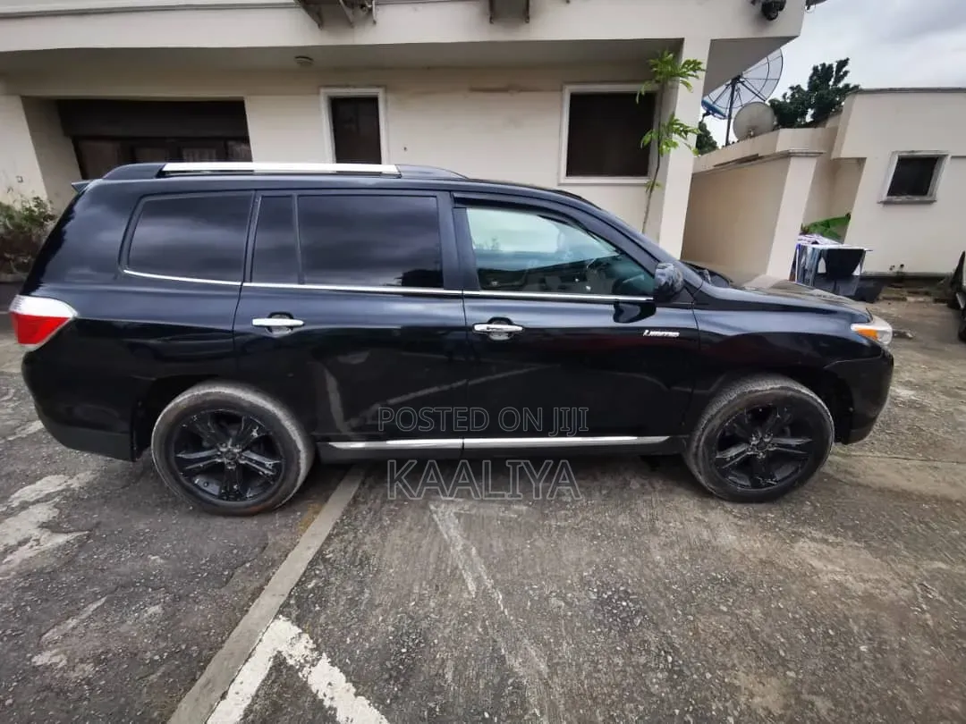 Toyota Highlander Limited 2012 Black