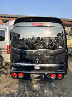 Mitsubishi Fuso Aero Bus 2009 Black