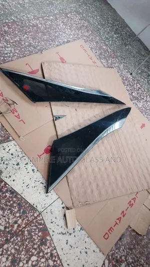 Last Vent Glass for Lexus Rx 350 2025 Model Available Now
