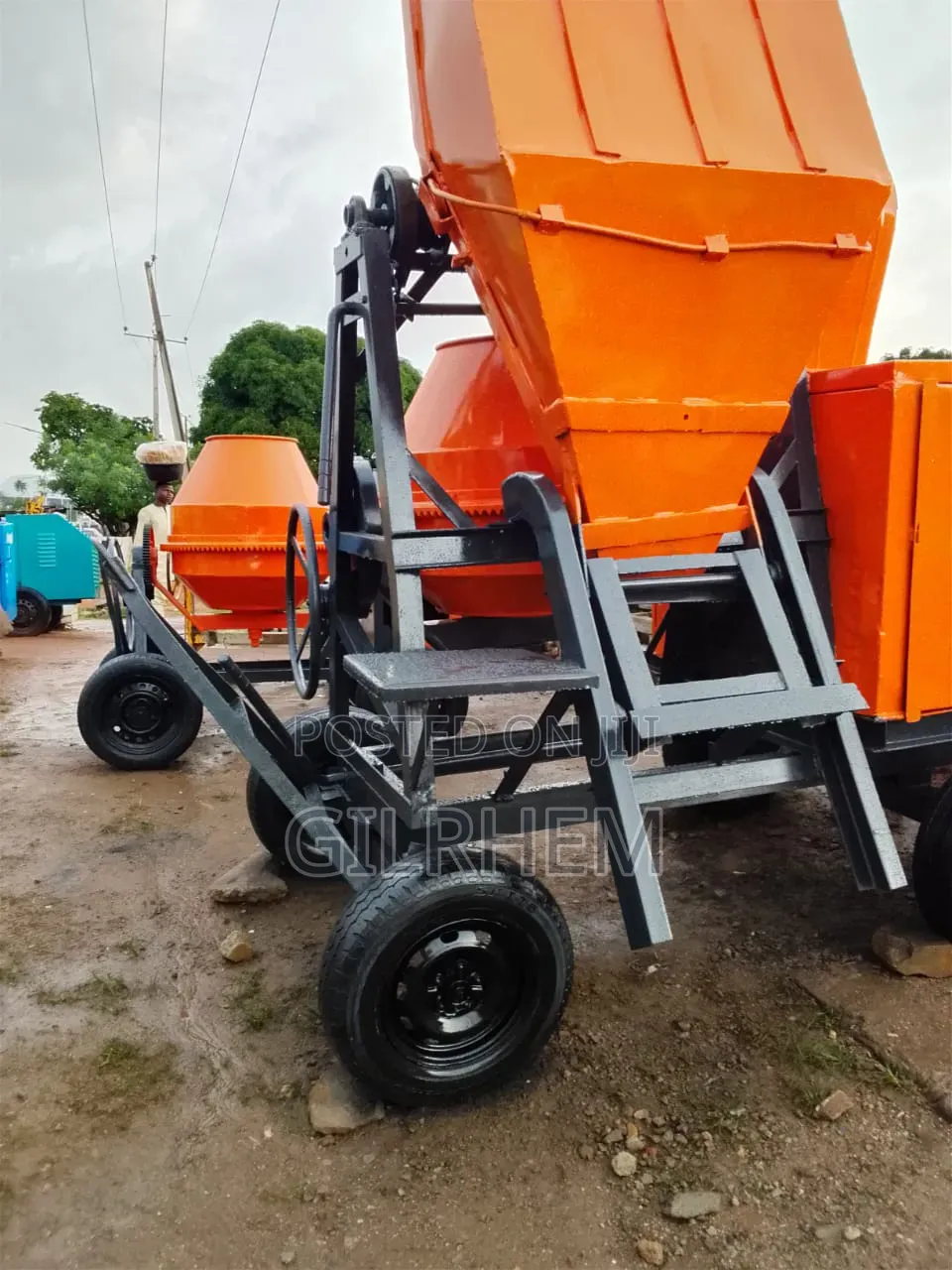 Crane Mixer