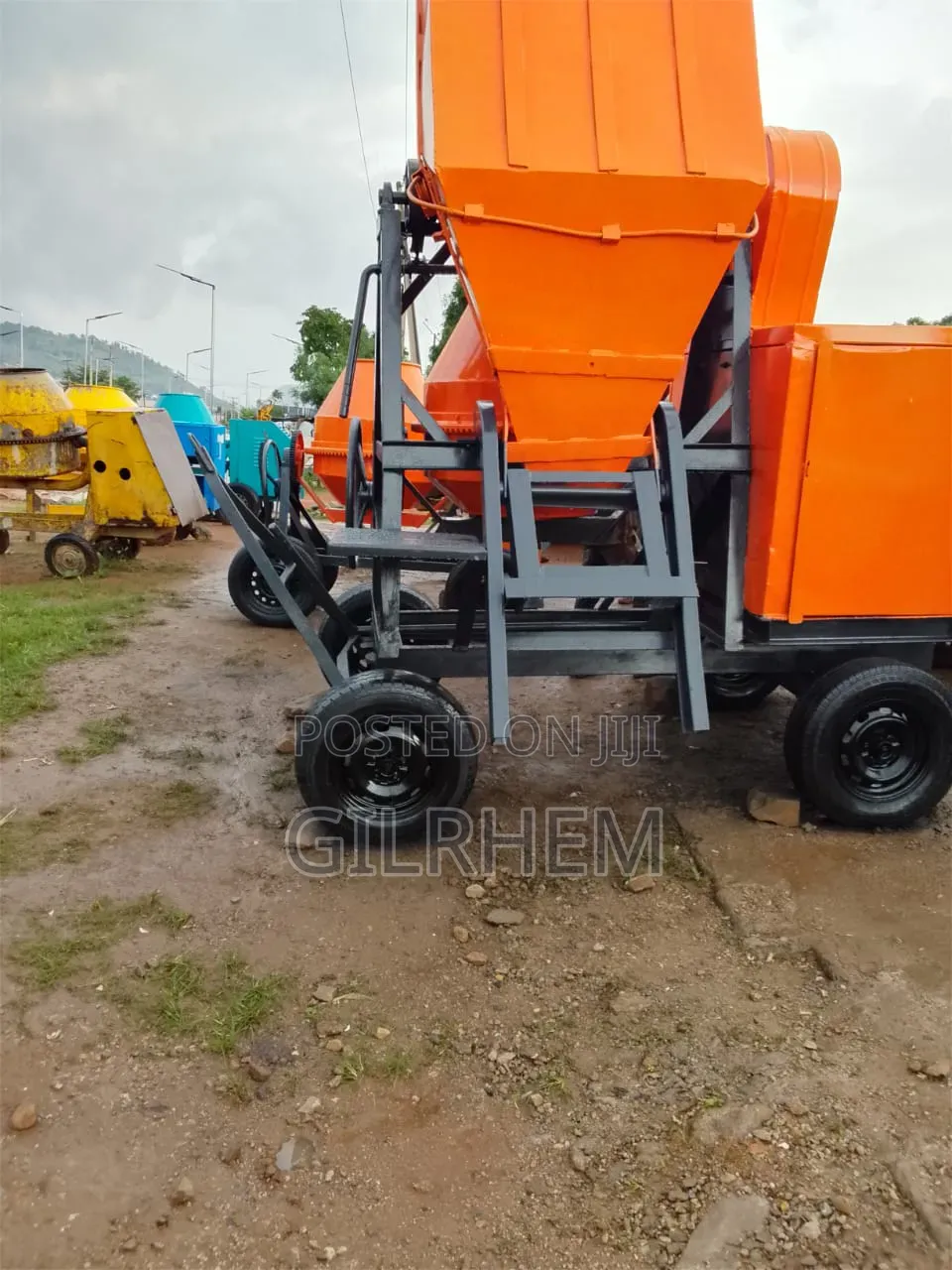 Crane Mixer