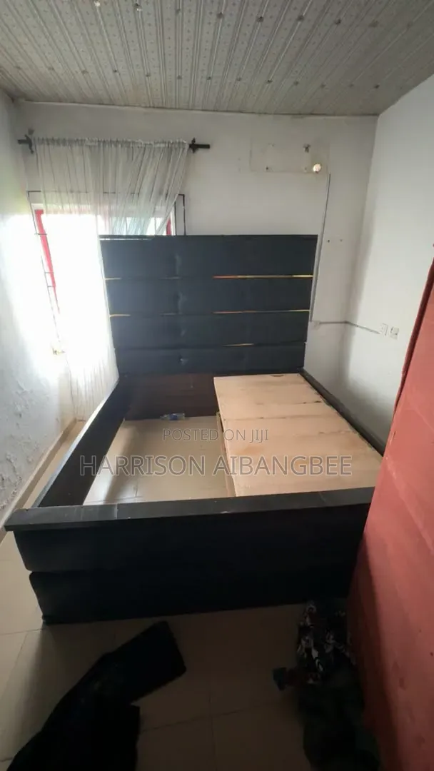 6 X6 Bed Stand and 6x6 Foam