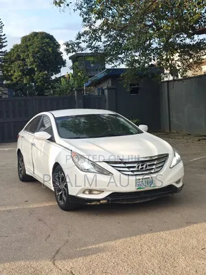 Hyundai Sonata Limited 2.0T Sedan (2.0L 4cyl 6A) 2013 White