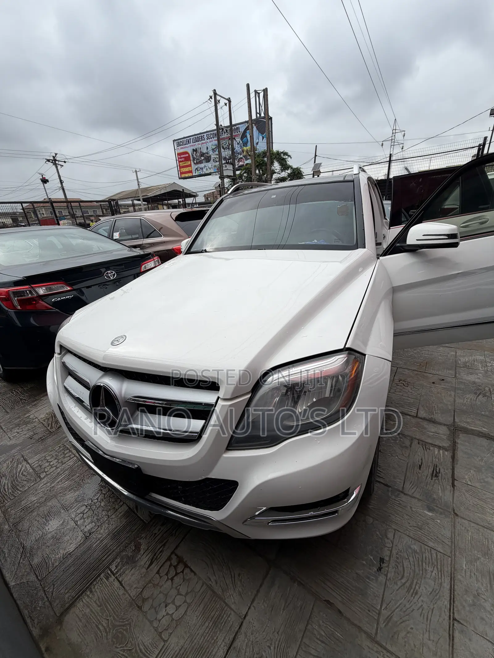 Mercedes-Benz GLK-Class 350 SUV 2013 White