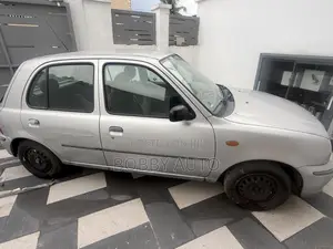 Nissan Micra 2004 Silver