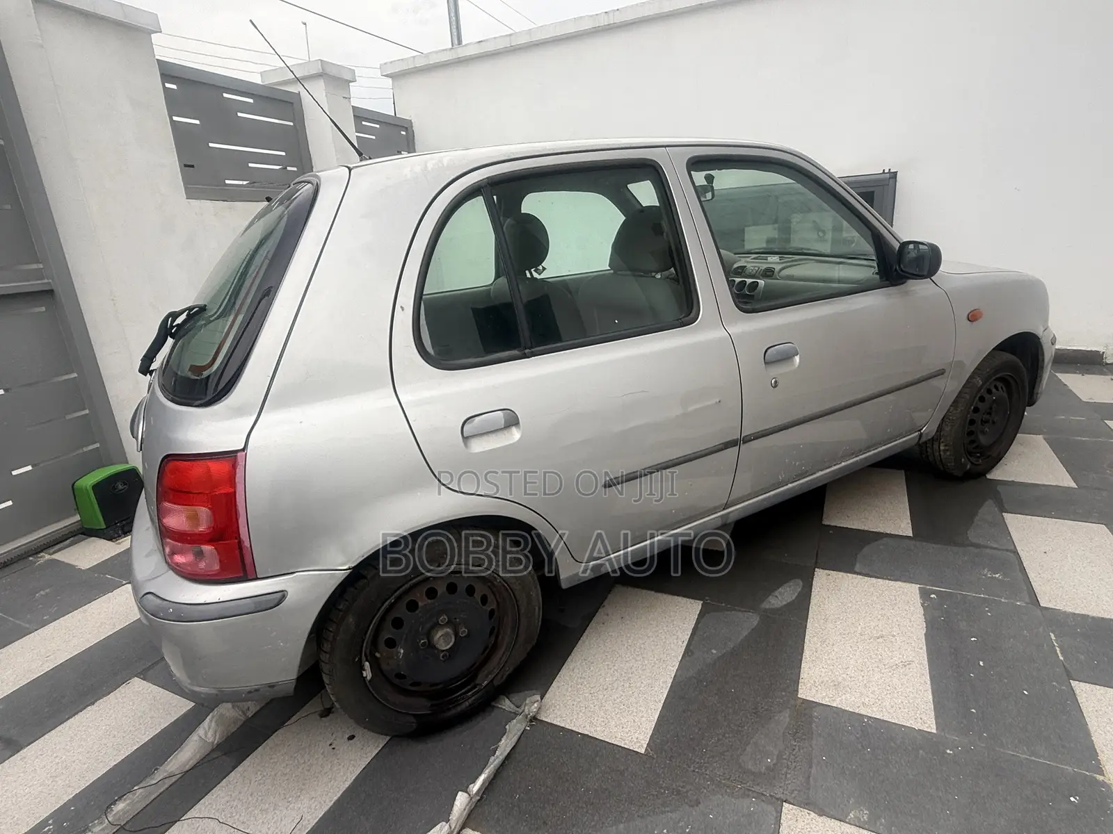 Nissan Micra 2004 Silver