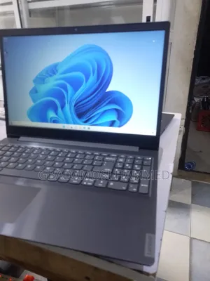 Laptop Lenovo V15 4GB AMD SSD 256GB