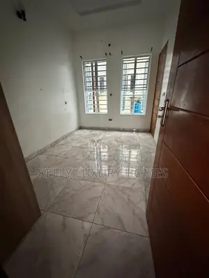 1bdrm Shared Apartment in Ikota for rent