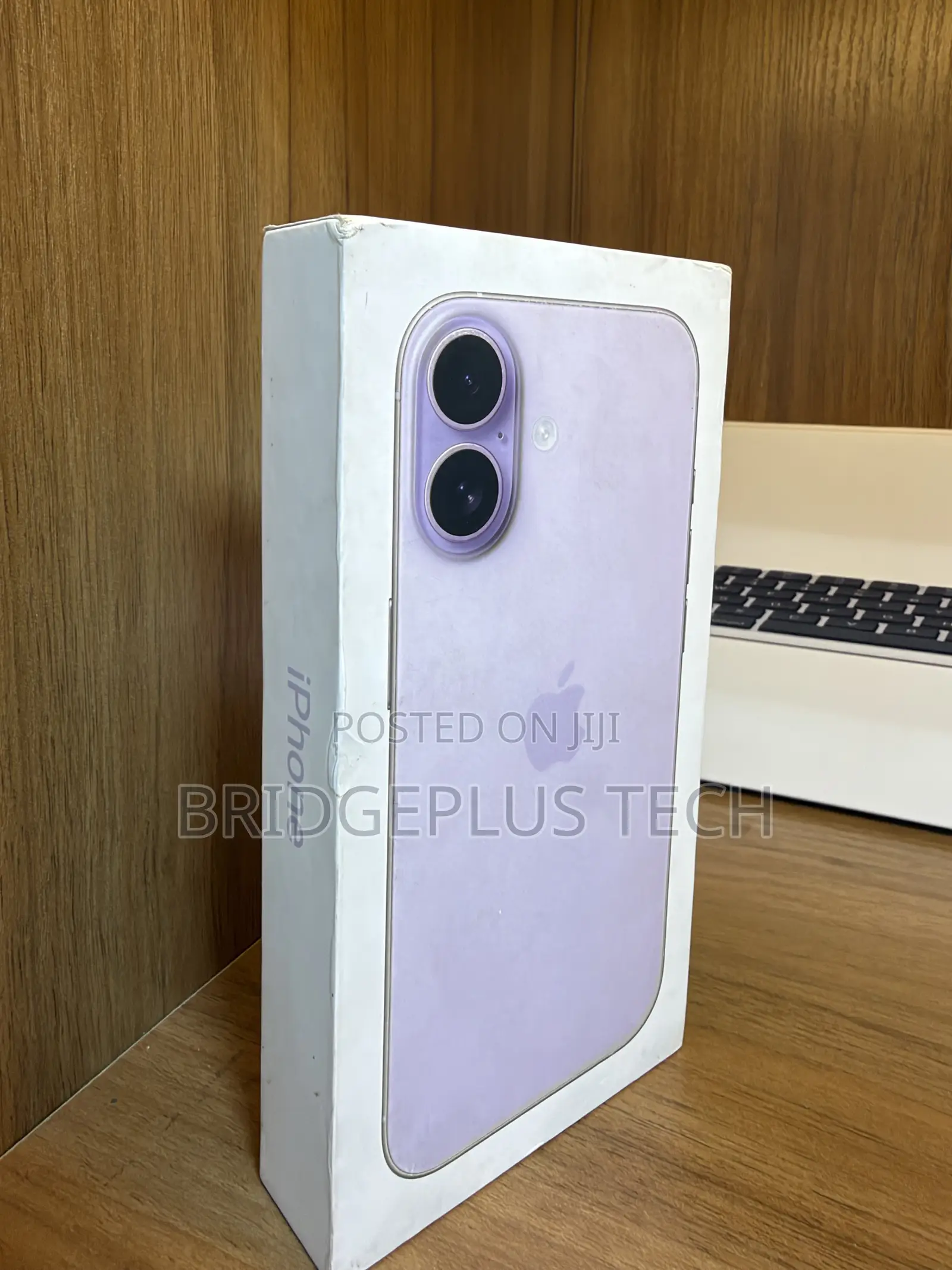 New Apple iPhone 17 256 GB Purple