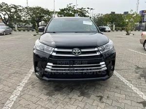 Toyota Highlander LE 4dr SUV (2.7L 4cyl 6A) 2015 Black