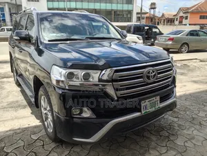 Clean Toyota Landcruiser Available for Rent