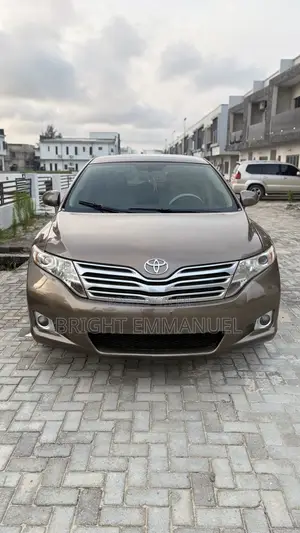 Toyota Venza AWD 2012 Brown