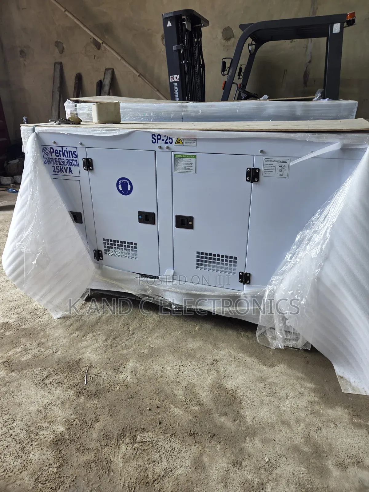 Original Quality Perkins 25kVA Three-Phase Power Generator