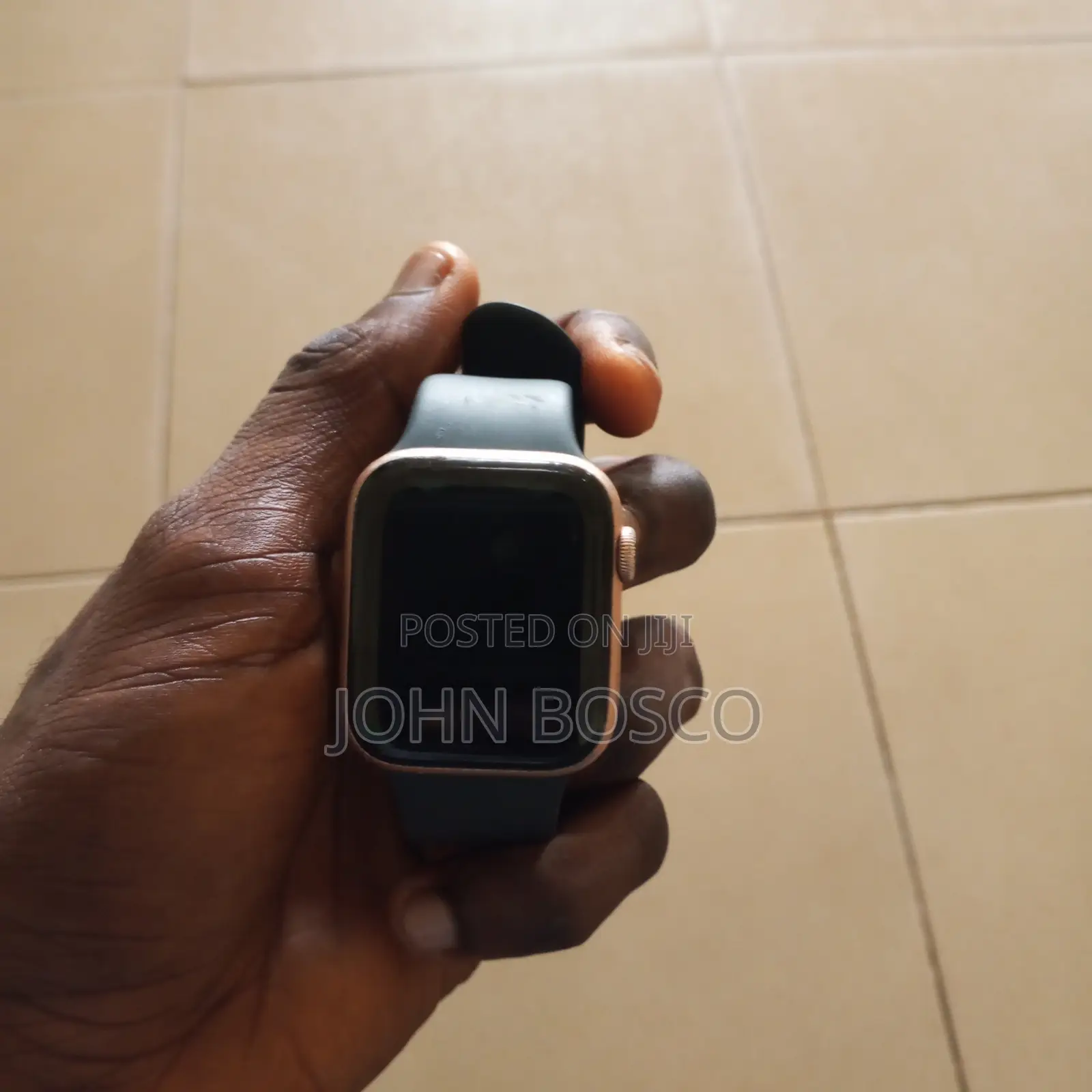 Apple Series 4 Smart Watch