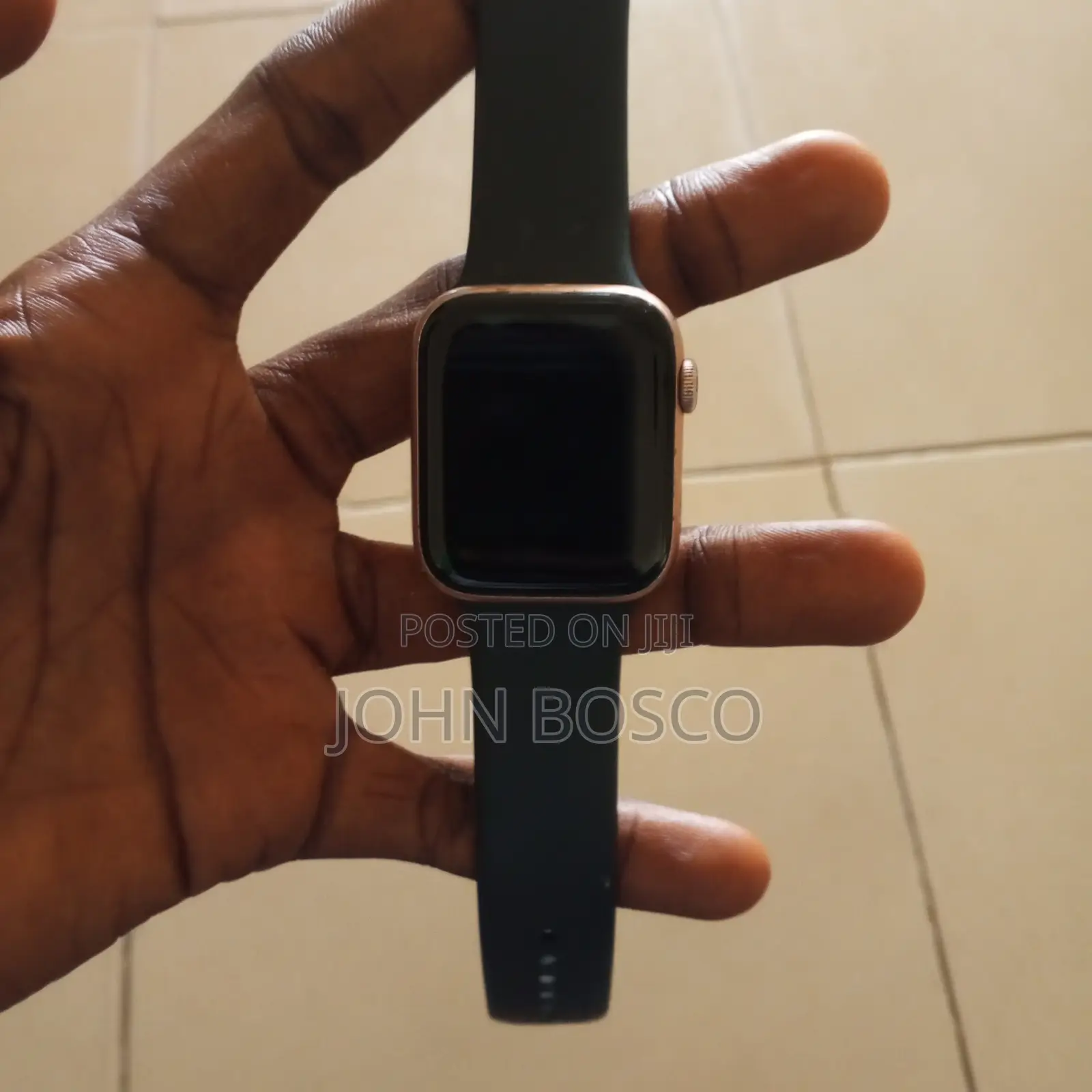 Apple Series 4 Smart Watch