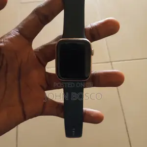 Apple Series 4 Smart Watch