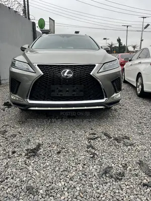 Lexus RX 350L Luxury AWD 2019 Gold
