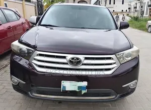 Toyota Highlander Limited 3.5l 4WD 2013 Red