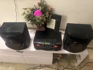 LG XBOOM CJ44 480W Hi-Fi System With 2 Speakers