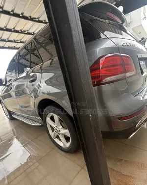 Mercedes-Benz GLE-Class 2018 Silver