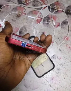 Apple iPhone 13 256 GB Red