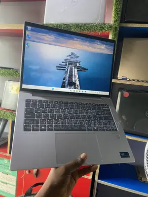 New Laptop HP EliteBook 640 G11 32GB Intel Core Ultra 7 SSD 512GB