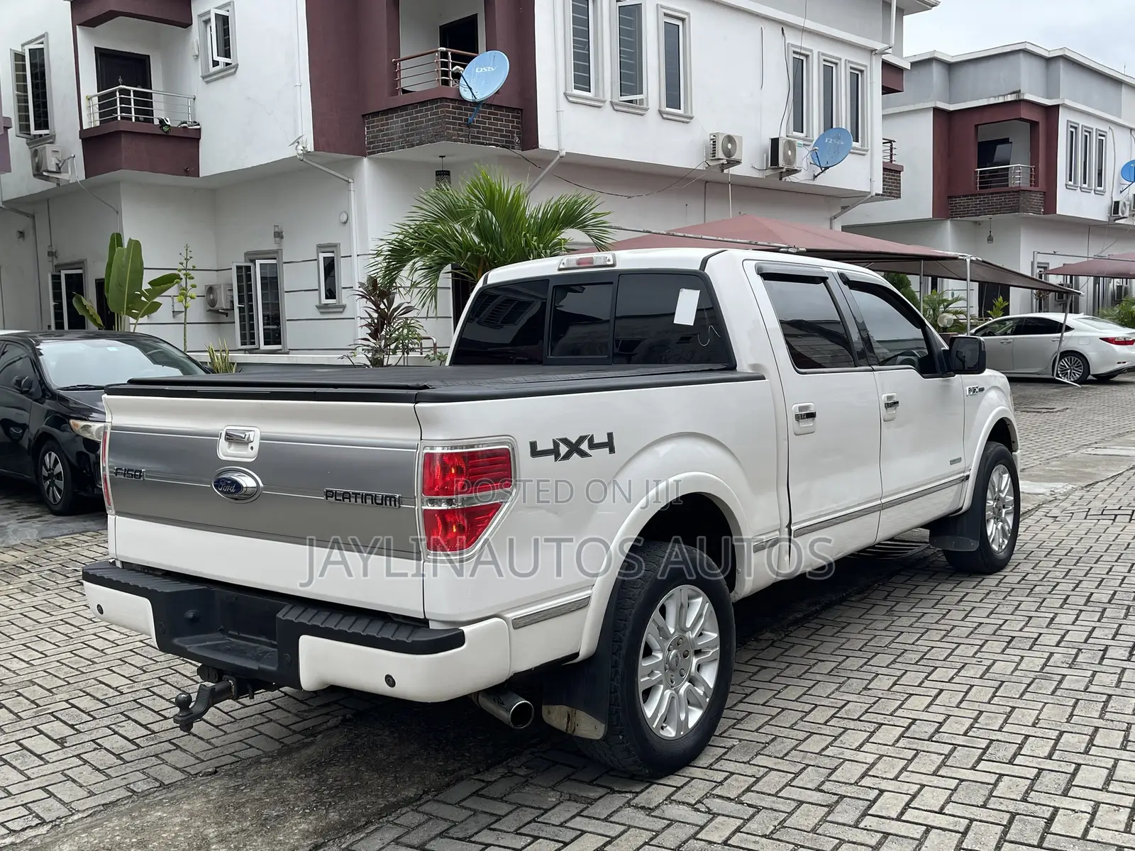 Ford F-150 Platinum 2012 White