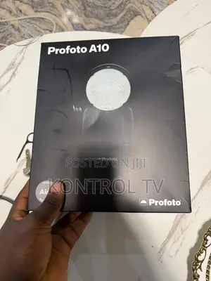 Profoto A10