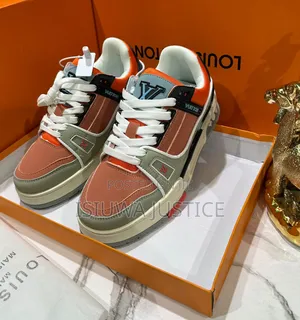 Men's Canvas / Sneakers
