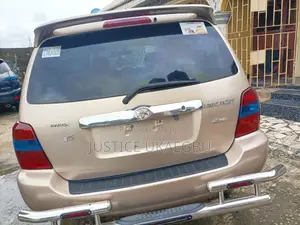Toyota Highlander 4x4 2007 Gold