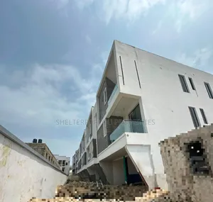 1bdrm Apartment in Victoria Island Extension for sale