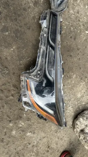 Headlight Corolla 2020