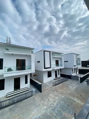 4bdrm House in Idado for sale
