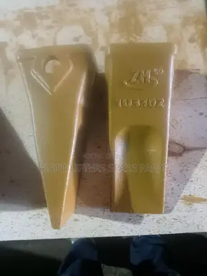 1U3302 J300 Bucket Tooth – Heavy Duty Excavator Tip