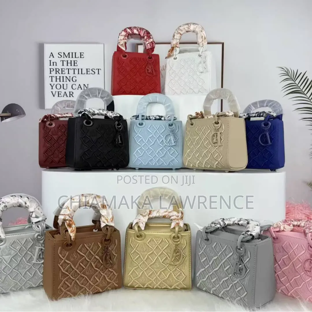 Charmie'sEmpire Essentialz