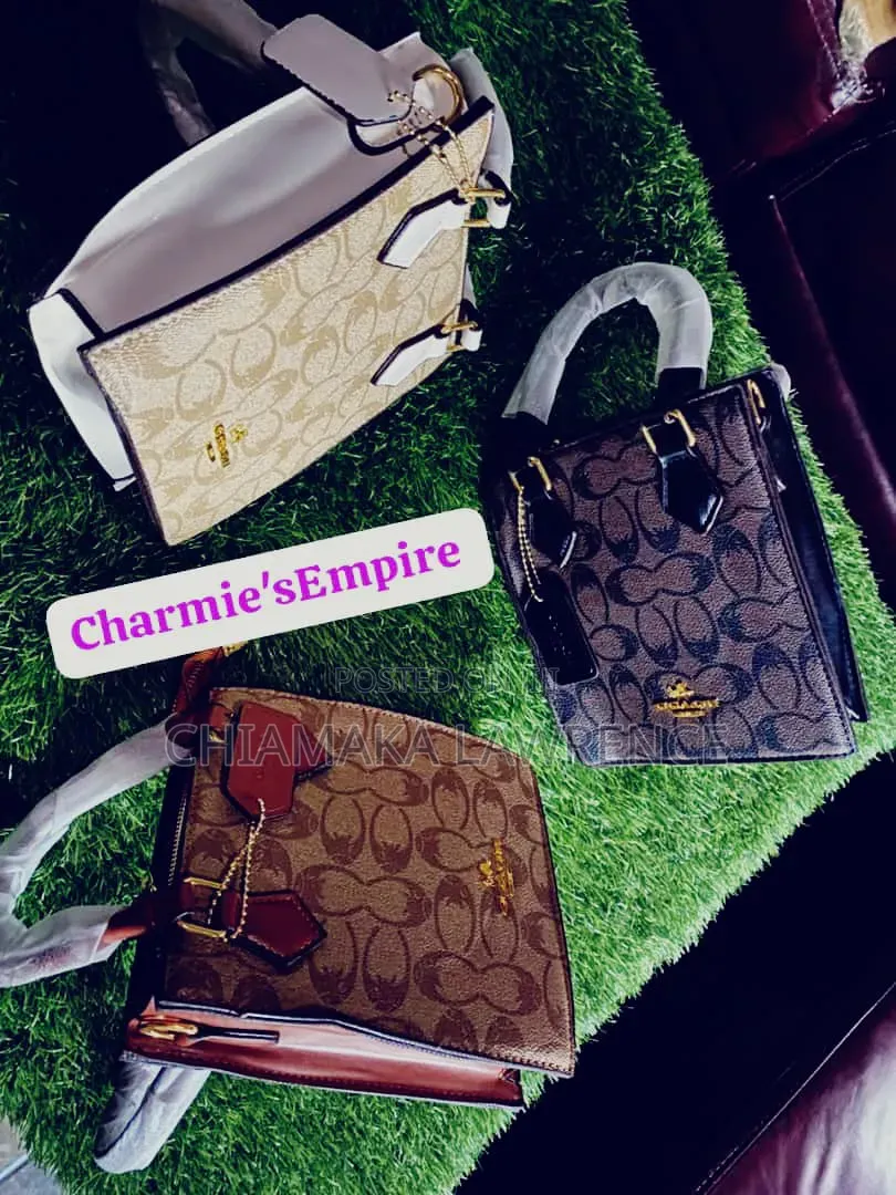 Charmie'sEmpire Essentialz