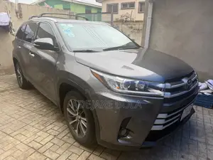 Toyota Highlander 2018 Gray