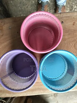 Pen Holder