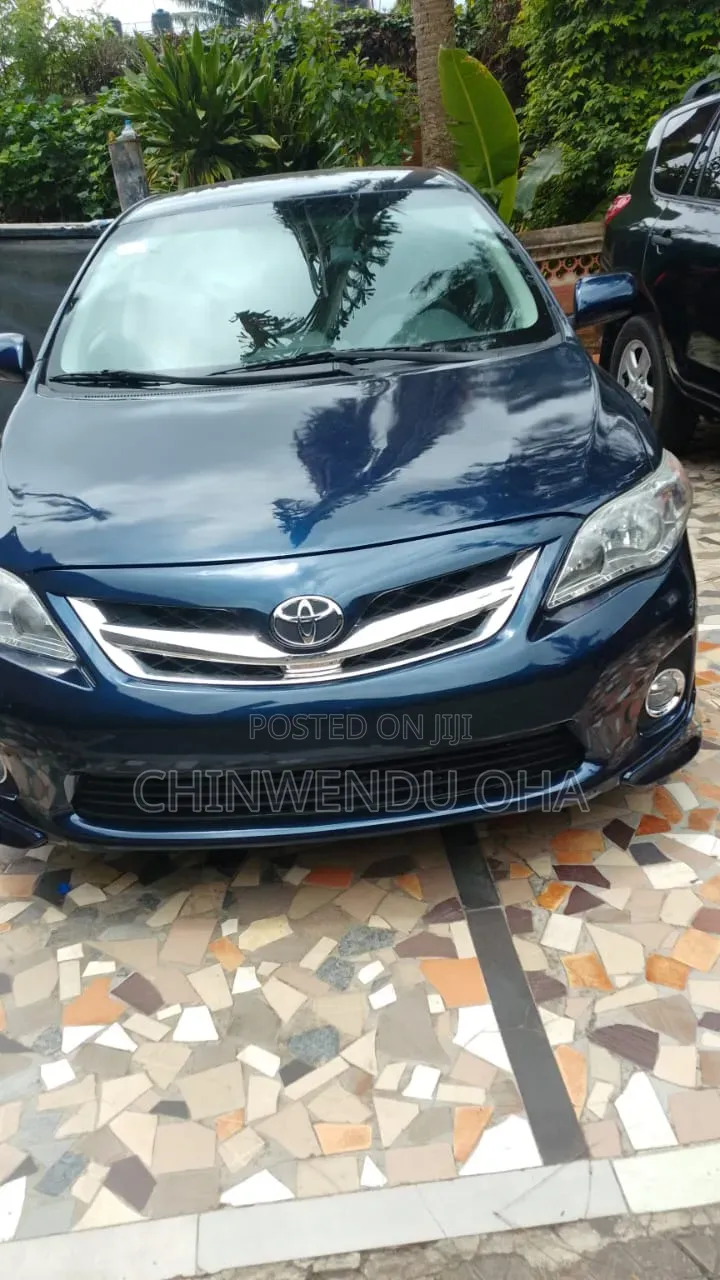 Toyota Corolla 2013 Blue