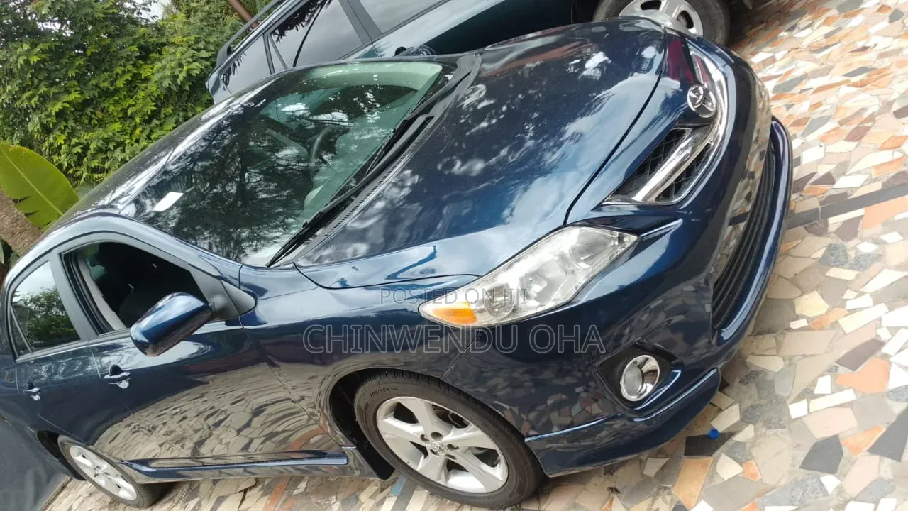 Toyota Corolla 2013 Blue