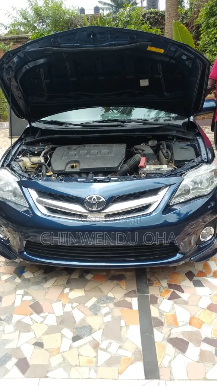 Toyota Corolla 2013 Blue