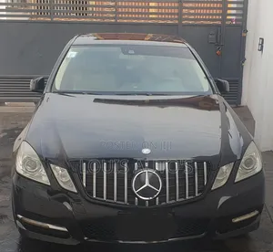 Mercedes-Benz E350 Base 4Matic Sedan AWD (3.5L 6cyl 7A) 2013 Black