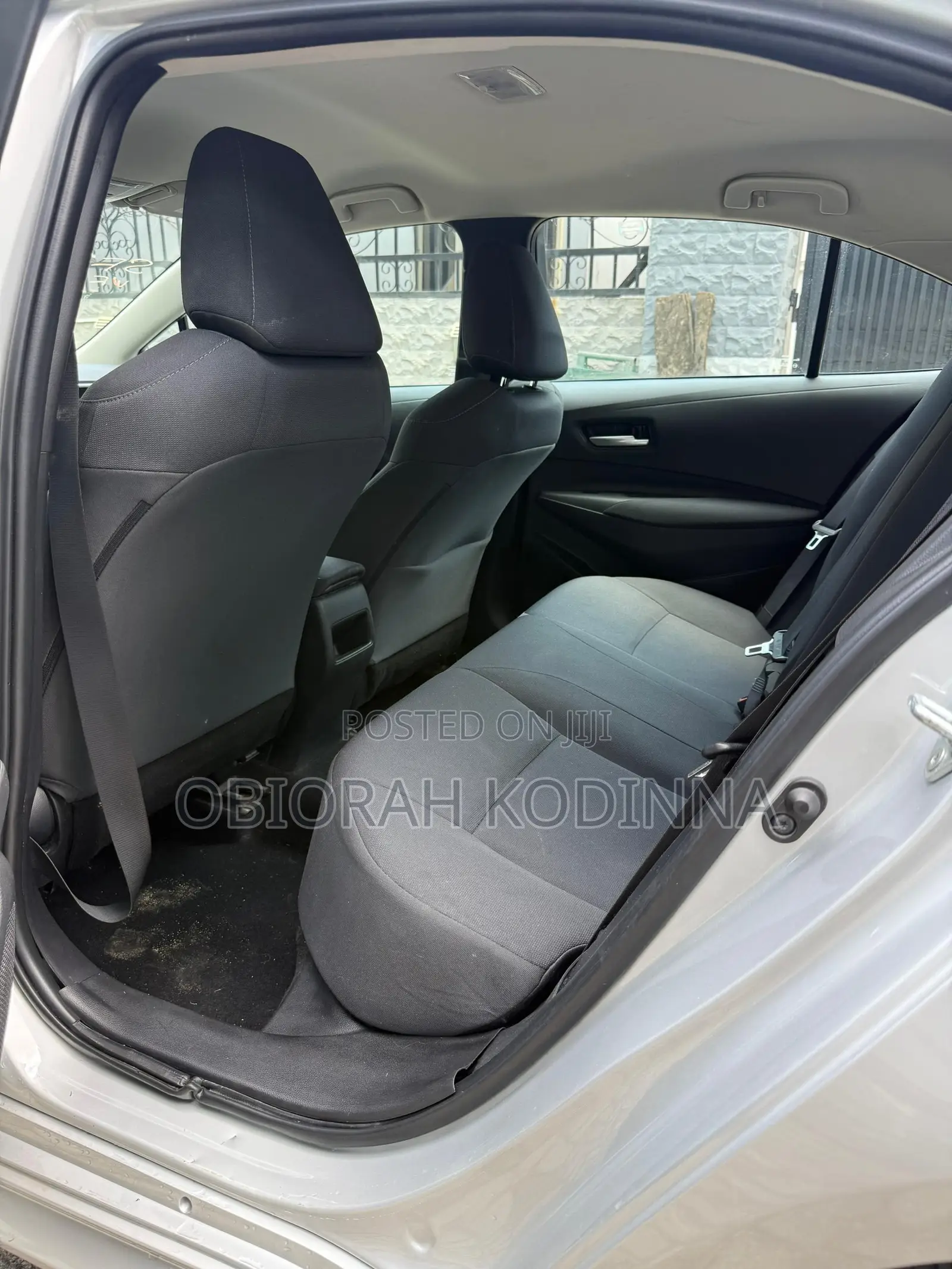 Toyota Corolla LE 2021 Silver