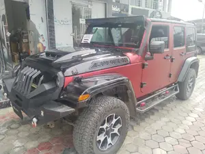 Jeep Wrangler 2010 Red