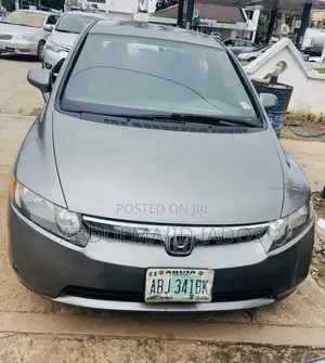 Honda Civic 2006 Gray