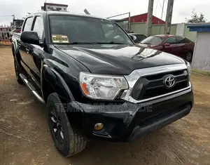 Toyota Tacoma PreRunner V6 4dr Double Cab 6.1 ft. SB (4.0L 6cyl 5A)