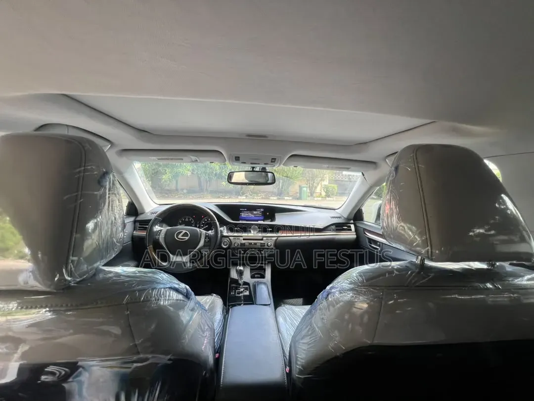 Lexus ES 2015 White